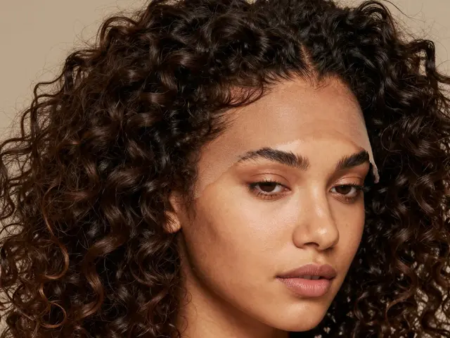 How to Style Curly Hair with Closure: The Ultimate Guide for Natural Looks