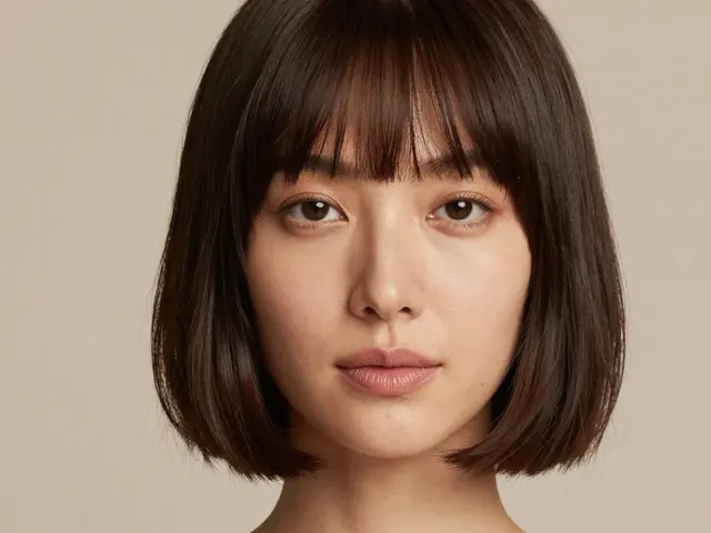 Best Hairstyles for a Long Chin: How to Balance Your Face Shape